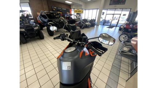 KTM8960 (4)