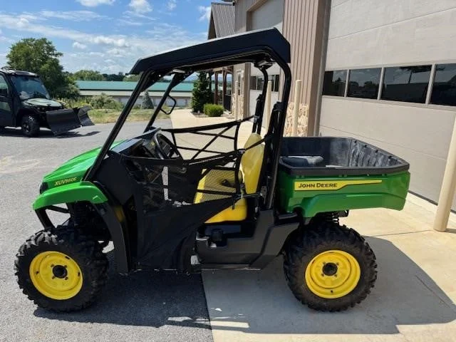 2022 JOHN DEERE GATOR XUV560E Utility Cart for Sale1 (1)