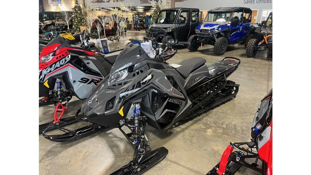 2025 Polaris 850 RMK Khaos 155 Snowmobile for Sale (1)