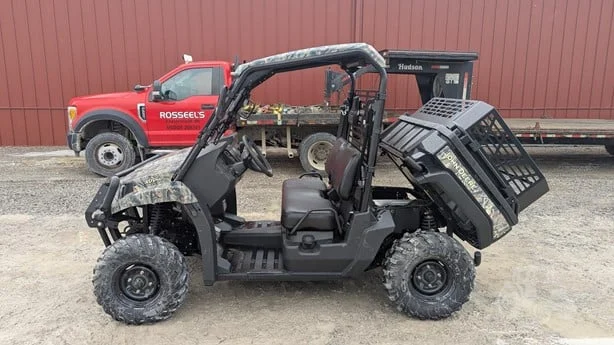 2012 John Deere Gator XUV 550 4WD Utility Cart Pre Owned For Sale12 (1)