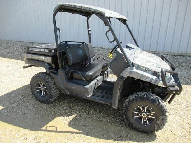 2012 John Deere Gator XUV 550 4x4 Gas Utility Cart For Sale0008 (1)