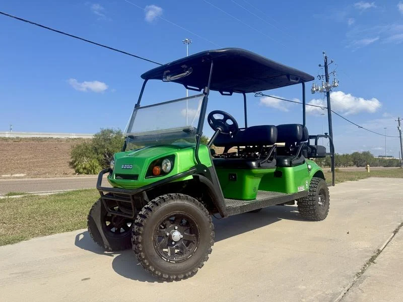 2017 E Z GO Express L6 Gas Carbureted for Sale (1)
