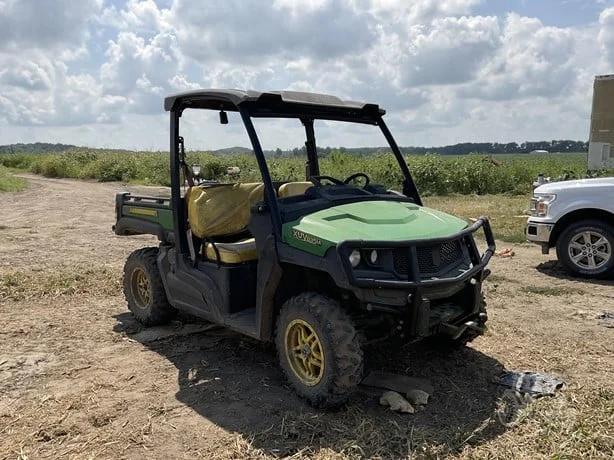 2018 John Deere Gator XUV 835M For Sale027