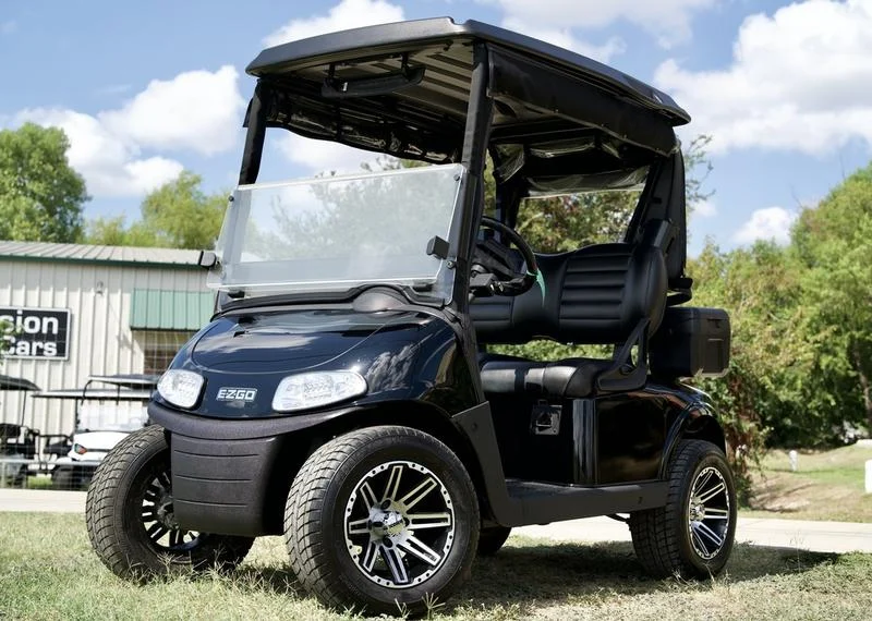 2020 Black E Z GO RXV ELiTE for Sale (1)