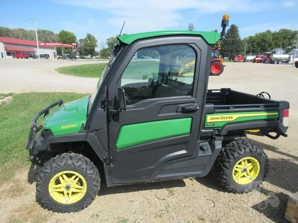 2021 John Deere Gator XUV 835R 4WD Utility Cart Pre Owned For Sale15 (1)