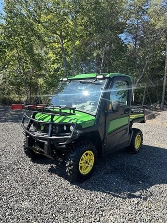 2023 John Deere Gator XUV 835R 4WD Utility Cart – Pre Owned – For Sale42 (1)