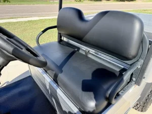 2025 CLUB CAR Carryall 550 Gas EFI Premium Red for Sale (2)