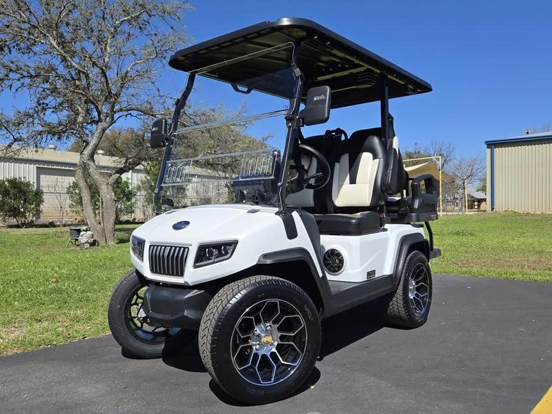 2025 EVolution D5 Ranger 2+2 Plus White Golf Cart for Sale 10 (1)