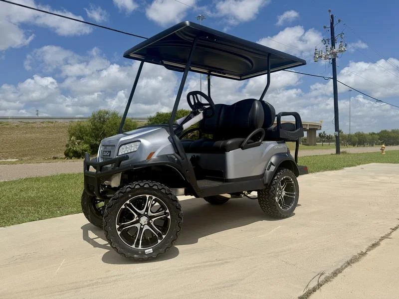 2026 CLUB CAR Onward 4 Gas EFI Metallic Silver for Sale (1)